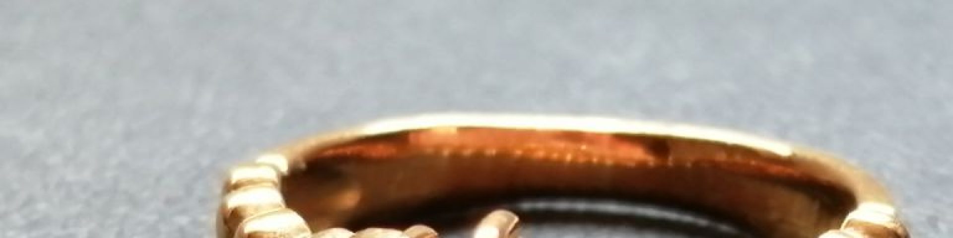 着物の美しさを保つための手入れ法とは？